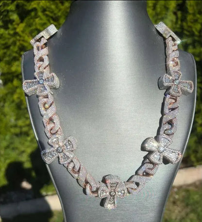Baguette Cross Large VVS Chain