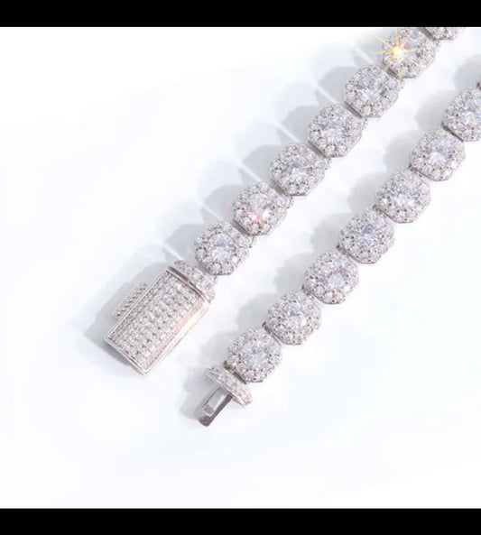 Custom VVS Large 12mm Tennis Chain