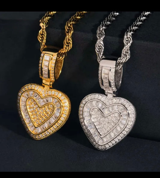 Two Layered VVS Heart Pendant