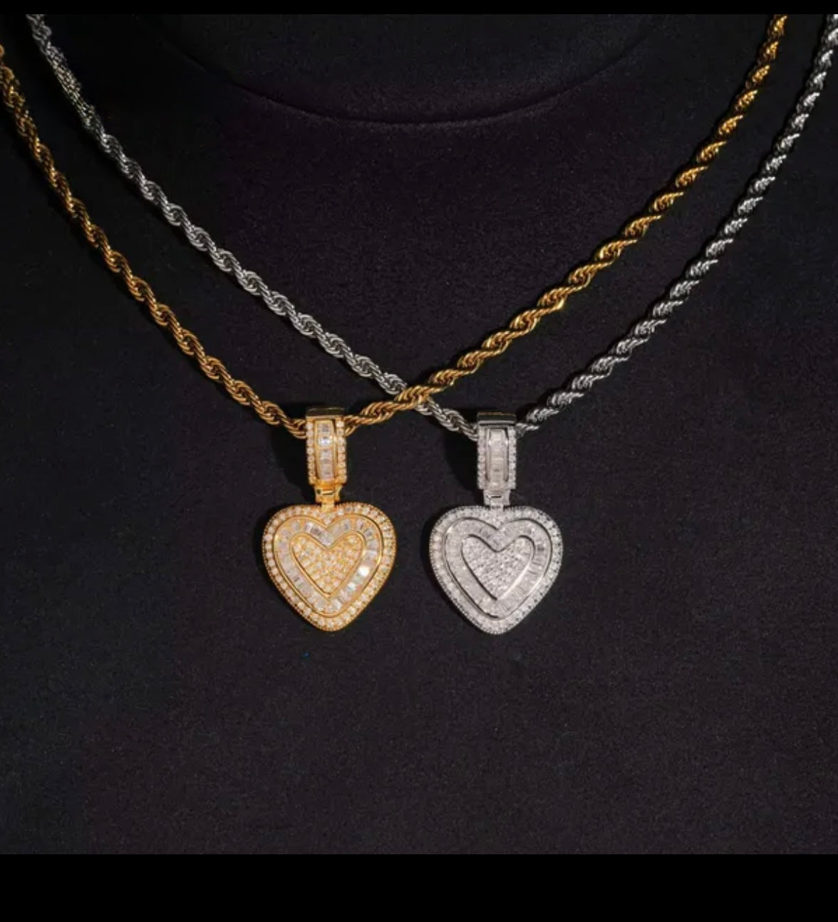 Two Layered VVS Heart Pendant